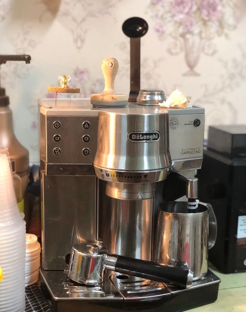 ماكينة قهوة ديلونجي